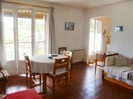Les Thuyas - INH 32085 - Photo2