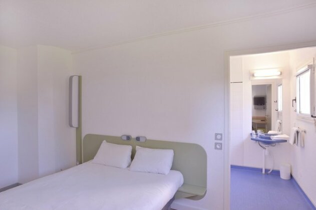 Hotel Ibis Budget Saint-Etienne Stade - Photo3