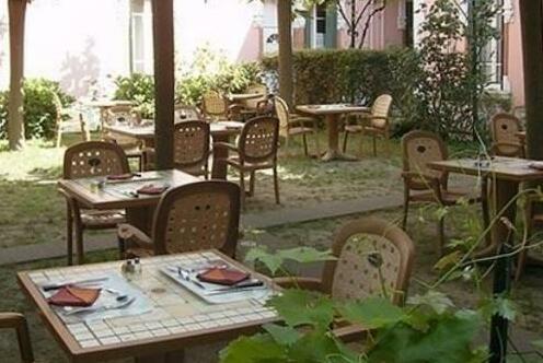 Hotel Pedussaut - Photo5