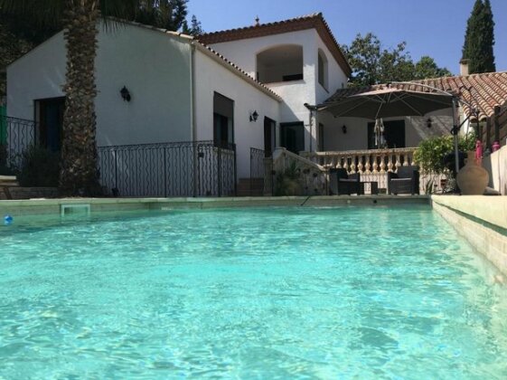 Chambres independantes Villa piscine