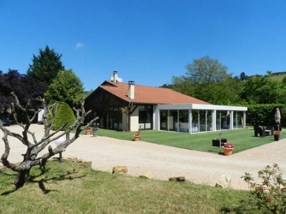 B&B Domaine des Pierres Dorees