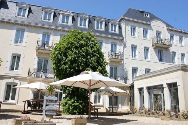 Grand Hotel de Courtoisville - Piscine & Spa The Originals Relais Relais du Silence
