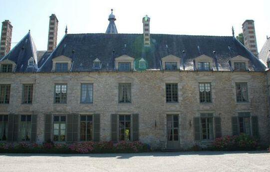 Chateau de Saint Paterne