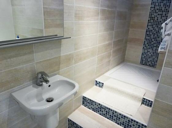 Interhome - Vire-Vent - Photo4