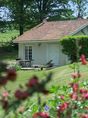 Holiday Home Domaine du Grand Roc 1