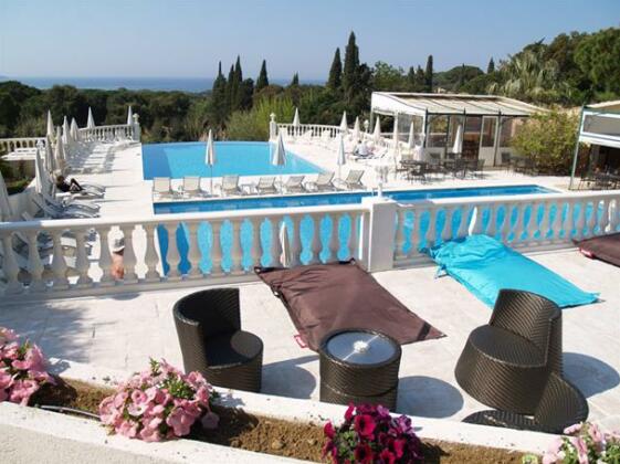 Le Mas Bellevue - Photo5
