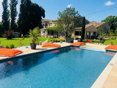 Guest House La Bastide des Bourguets