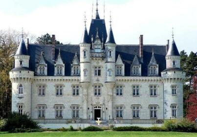 Chateau Hotel Savigny