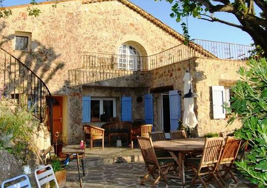 Bastide Provencale Les Muriers d'Engaspaty