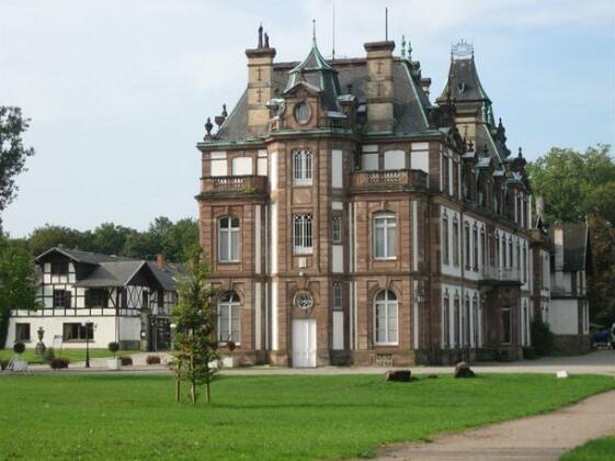 Chateau de Pourtales