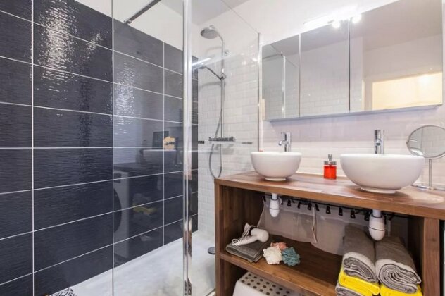 Must City Center Apartment - Photo4