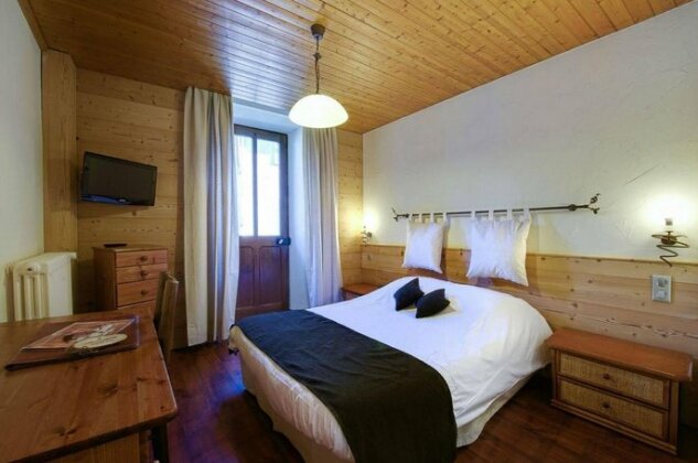 Hotel du Commerce Thones - Photo4