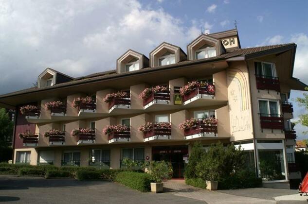 Hotel The Originals Thonon-les-Bains L'Arc-En-Ciel - Photo2