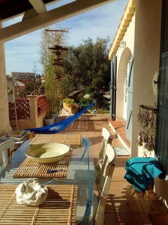 House With 3 Bedrooms in Toulon With Enclosed Garden and Wifi - 4 km From the Beach - Photo2