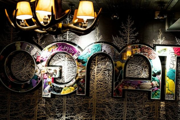 Langley Hotel Tango - Photo3