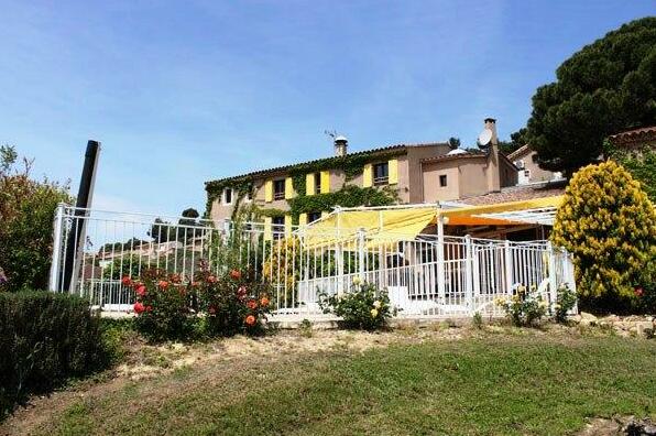 Hostellerie Du Luberon