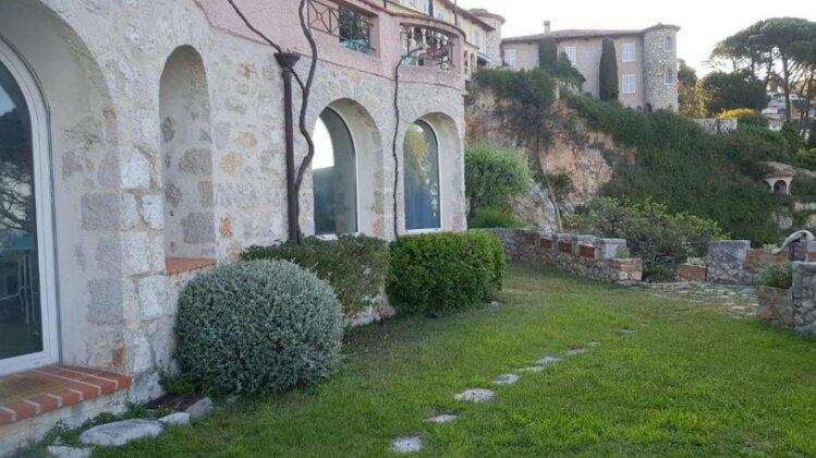 2 Bedroom B&B With A View - Photo3