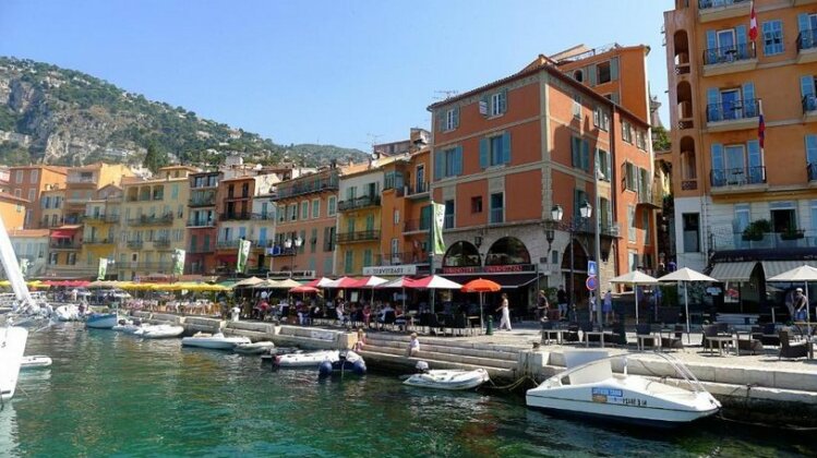 On Villefranche Bay - Photo2