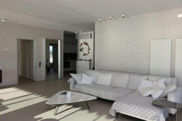 Apartment on Marina baie des Anges - Photo2