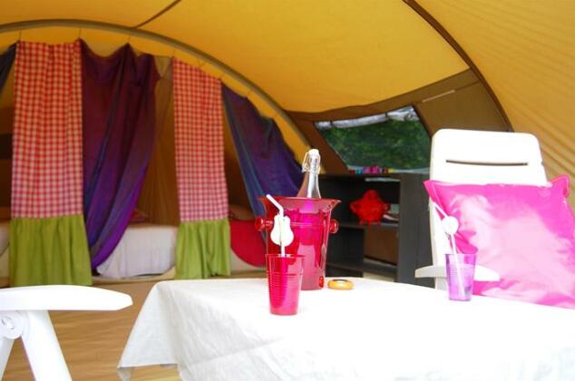Camping Les Ormes - Photo2