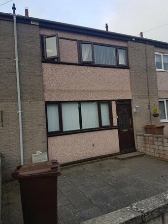3 Bed Room House Aberdeen