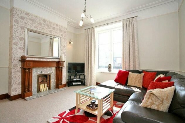 Home from Home Aberdeen - Broomhill - Photo5