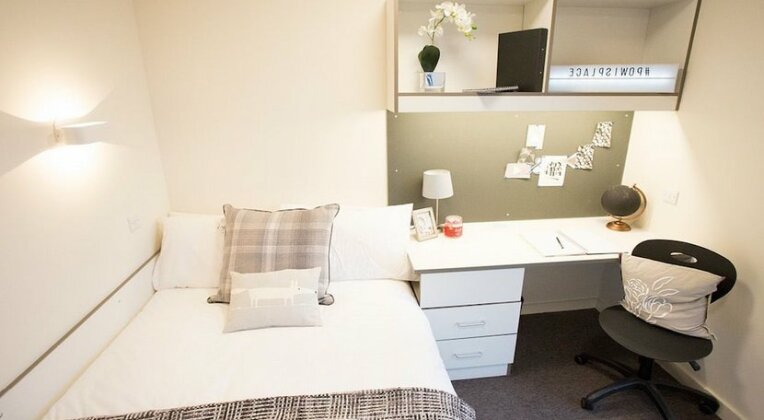 Powis Place - Campus Residence - Photo3