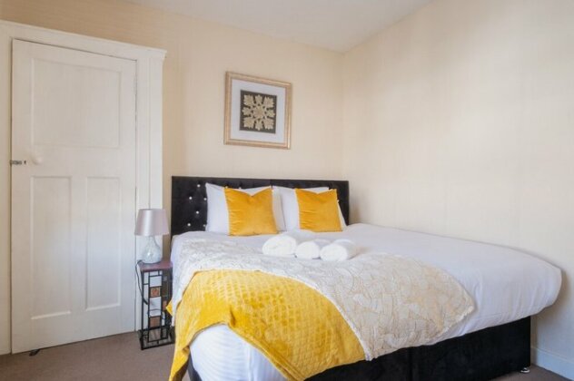 Sensational Stay Apartments - Froghall Avenue - Photo4