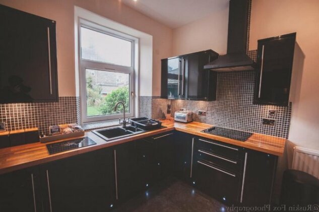 Stylish and Spacious two bed in Aberdeen's West End - Photo3