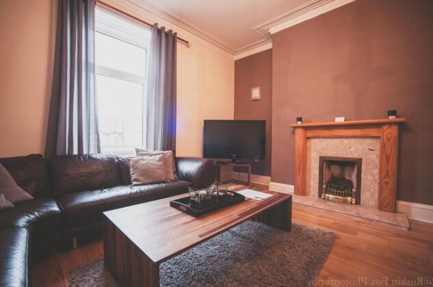 Stylish and Spacious two bed in Aberdeen's West End - Photo5
