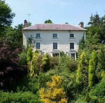 Cwrt Mawr Bed and Breakfast Tregaron