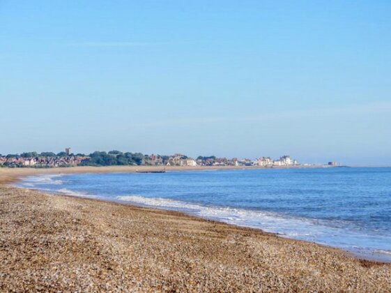 Stones Throw Aldeburgh - Photo3