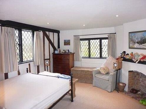 Dunsfold B&B - Photo2