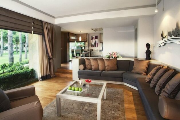 Tower Restaurant & Accommodation - Photo5