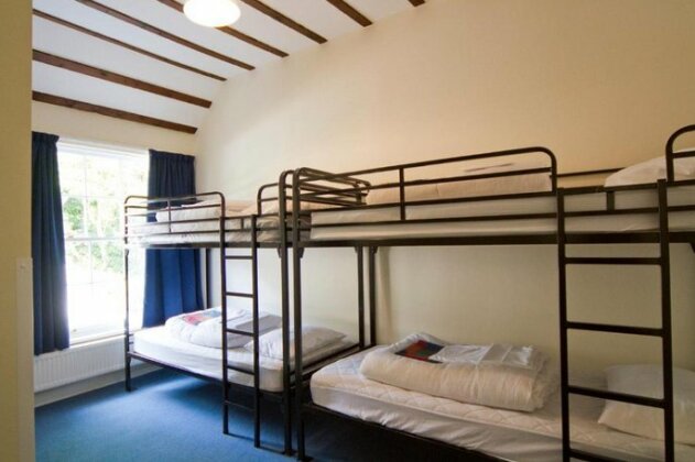 Alton Castle Centre Hostel - Photo2