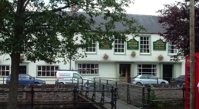 Alyth Hotel