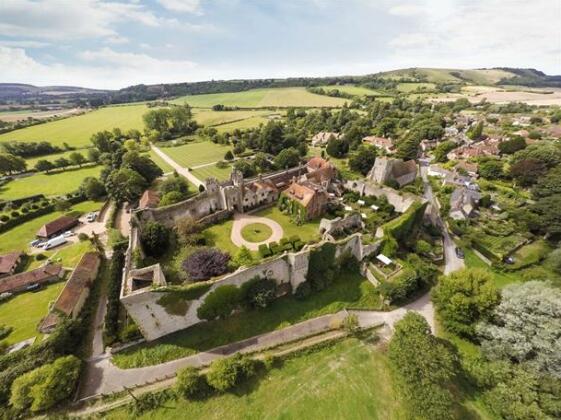 Amberley Castle- A Relais & Chateaux Hotel