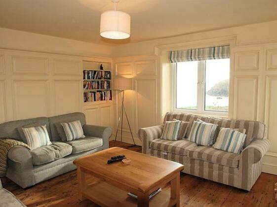 Interhome - Church Bay - Photo3