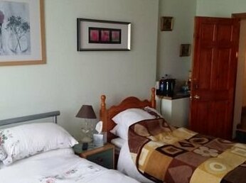 Sportsmans Lodge Bed and Breakfast - Photo2