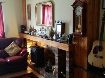 Sportsmans Lodge Bed and Breakfast - Photo5