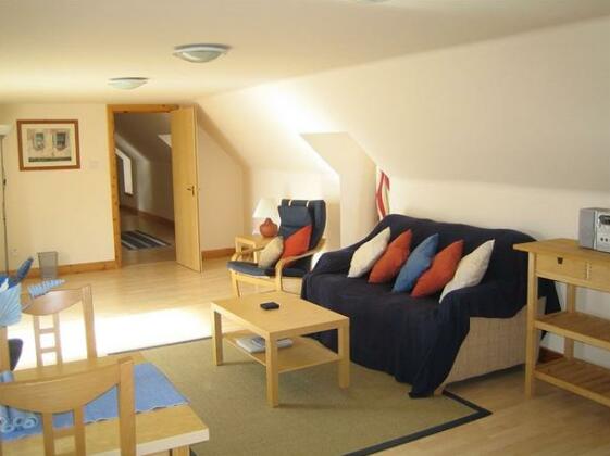 Dolphin Bay Suites - Photo3