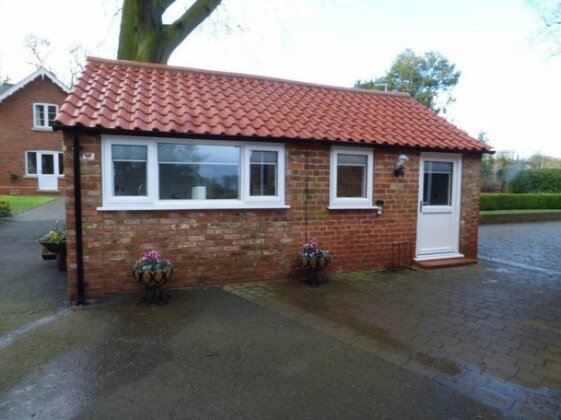 Crossways Self-Catering Accommodation - Self Contained and Independent