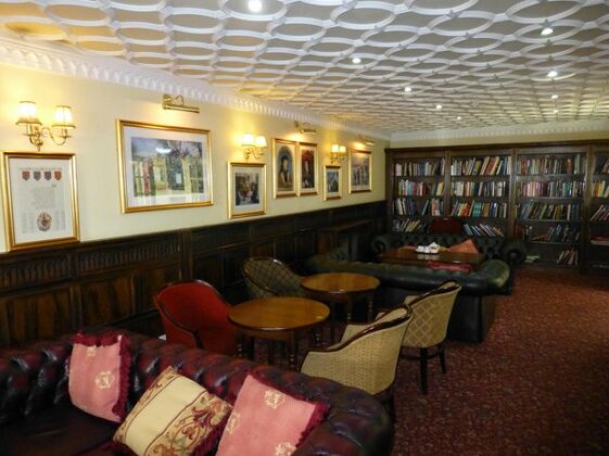 The Atherstone Red Lion Hotel - Photo4