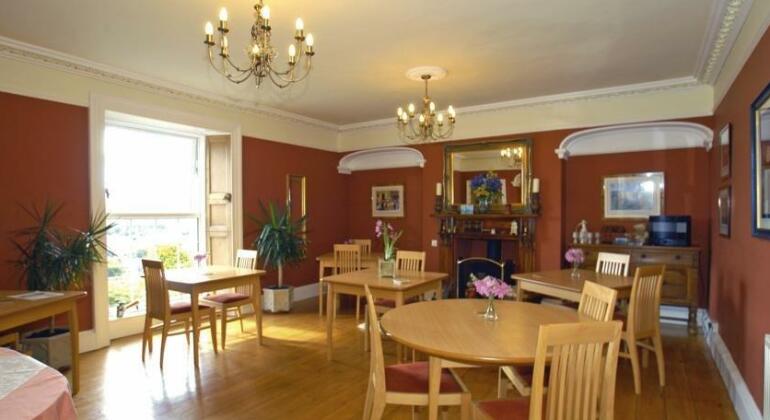 Frondderw Country House Bed & Breakfast - Photo2