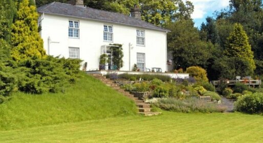 Frondderw Country House Bed & Breakfast