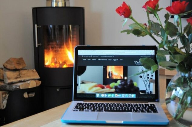 Bluebell Cottage with Hot Tub - Photo3