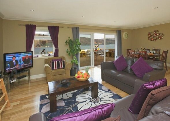 Glenachulish Bay with Hot Tub - Photo3