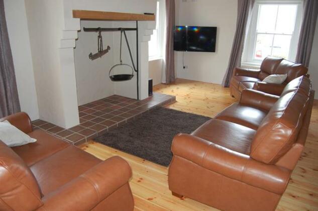 The Castle Bed & Breakfast - Photo2