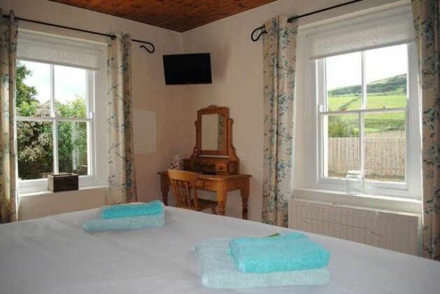 The Castle Bed & Breakfast - Photo3