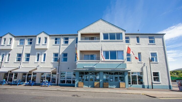 Marine Hotel Ballycastle - Photo2